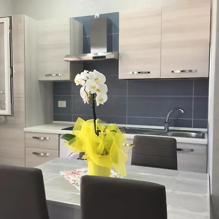 Ricciardelli Homes In Paese Di Fronte Al Mare *